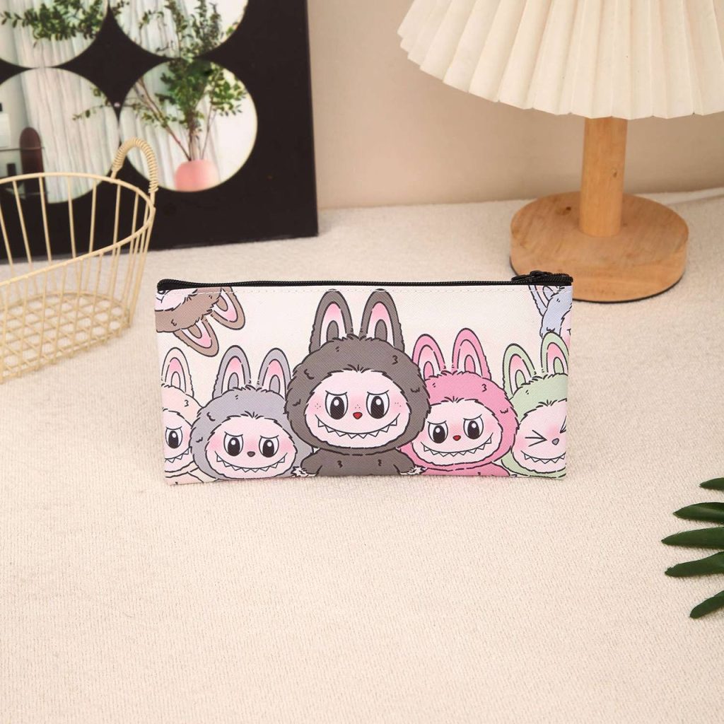 Пенал с Лабубу — яркий и стильный аксессуар с изображением популярного персонажа Labubu.