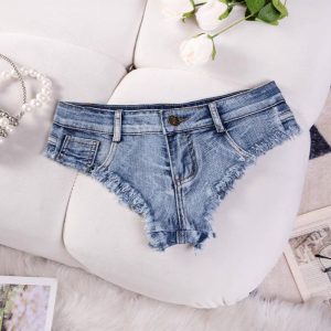Сексуальные женские джинсовые шорты‑hot pants, ультракороткие, с эффектными рваными деталями в европейско‑американском стиле.
