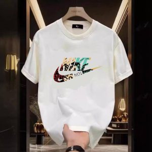 Мужская футболка — свежая новинка весенне-летнего сезона! Дизайн — в духе современных уличных трендов.