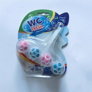 Двухцветный подвесной шарик для унитаза с ароматом синего лимона. 4-шаровая формула очищает, освежает и предотвращает налёт.